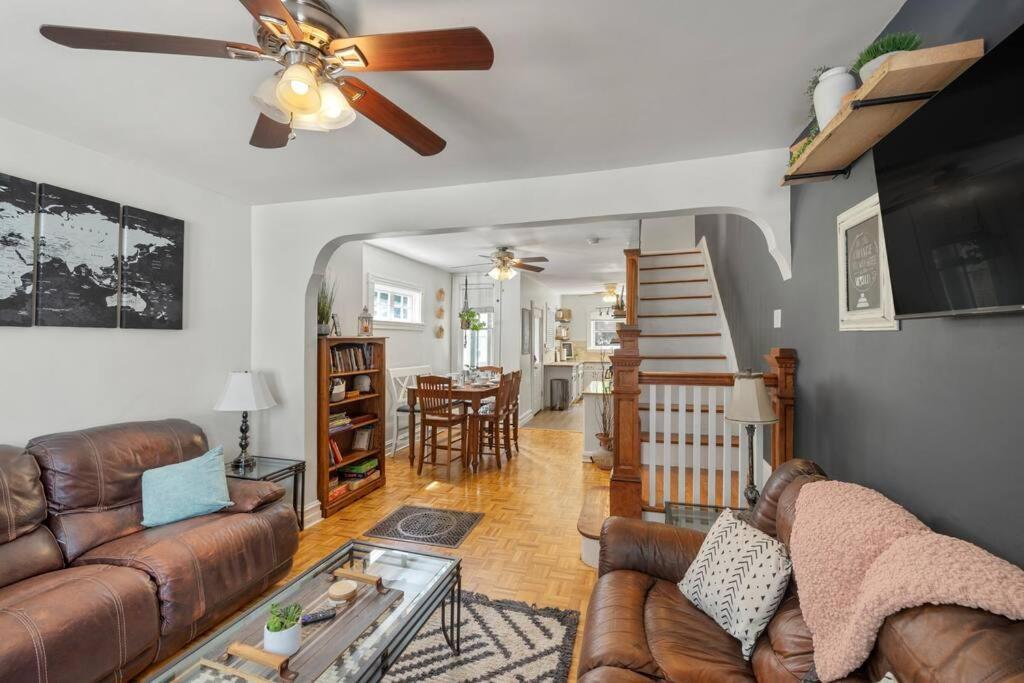 Rare City Home W/ Backyard Fire-Pit & Hottub Lancaster Zewnętrze zdjęcie
